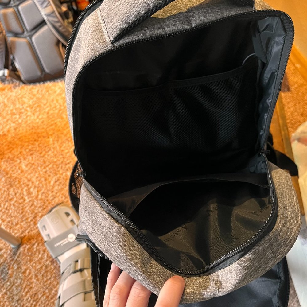 Matein Backpack - Picture 6 of 6